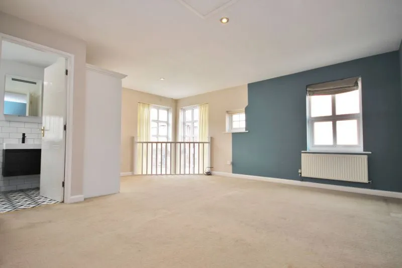 Chichester flat main room